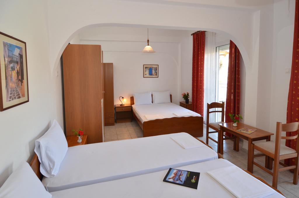 Triada Hotel Limenaria  Bilik gambar